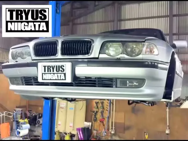 25年前のBMW 7シリーズ。